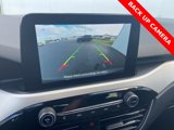 Used 2021 Ford Escape SE w/ SE Sport Appearance Package image 3