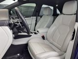 Certified 2022 Porsche Macan w/ Premium Package image 5