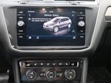 Used 2020 Volkswagen Tiguan SE image 3