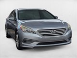Used 2015 Hyundai Sonata SE image 3