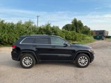 Used 2021 Jeep Grand Cherokee Laredo image 2