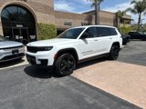 Used 2023 Jeep Grand Cherokee L Laredo image 2