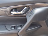 Used 2018 Nissan Rogue SV image 4