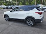 Certified 2022 Kia Seltos S image 4