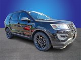Used 2017 Ford Explorer XLT w/ Equipment Group 202A image 3