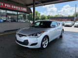 Used 2013 Hyundai Veloster image 2
