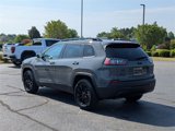 Used 2023 Jeep Cherokee Altitude Lux image 5