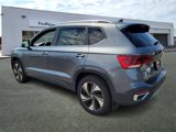 Used 2024 Volkswagen Taos SE w/ Panoramic Sunroof Package image 6