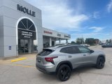 Used 2025 Chevrolet Trax ACTIV w/ Sunroof Package image 3