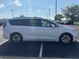 Used 2018 Chrysler Pacifica Limited w/ Advanced Safetytec Group image 4