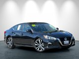 Used 2021 Nissan Altima 2.5 SR image 2