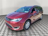 Used 2020 Chrysler Pacifica Touring-L image 4