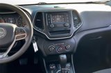 Used 2019 Jeep Cherokee Sport image 6