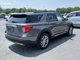 Used 2022 Ford Explorer XLT w/ Equipment Group 202A image 6