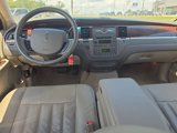 Used 2007 Lincoln Town Car Signature image 4