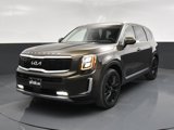 Used 2022 Kia Telluride SX w/ Towing Package image 2