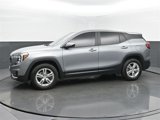 Used 2023 GMC Terrain SLE image 2