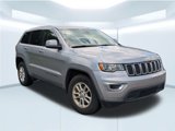 Used 2018 Jeep Grand Cherokee Laredo image 4