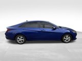 Used 2021 Hyundai Elantra SE image 3