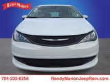 Used 2023 Chrysler Voyager LX image 2