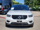 Used 2022 Volvo XC40 T5 R-Design w/ Advanced Package image 4