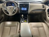 Used 2013 Nissan Altima 2.5 SL w/ Technology Pkg image 3