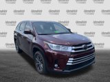 Used 2017 Toyota Highlander XLE image 3