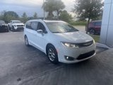 Used 2017 Chrysler Pacifica Limited w/ Advanced Safetytec Group image 5