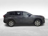 Used 2022 Toyota RAV4 LE image 5