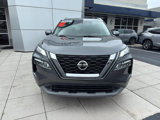 Used 2021 Nissan Rogue SV image 2