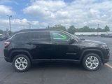 New 2025 Jeep Compass Latitude image 2