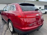 Used 2013 Lincoln MKT AWD image 4