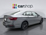 Used 2022 Volkswagen Jetta SE w/ Panoramic Sunroof Package image 5