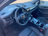Used 2024 Porsche Macan image 4
