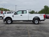 Used 2022 Ford F250 XL w/ STX Appearance Package image 4