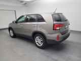 Used 2015 Kia Sorento LX image 3
