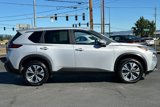 Used 2023 Nissan Rogue SV image 3