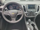 Used 2019 Chevrolet Equinox LS w/ LS Convenience Package image 4
