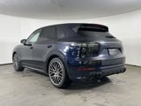 Used 2022 Porsche Cayenne GTS image 3