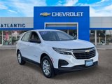 Used 2022 Chevrolet Equinox LS image 2