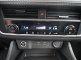 Used 2023 Nissan Rogue SV image 4