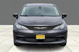 Used 2022 Chrysler Voyager LX image 3
