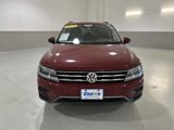Used 2020 Volkswagen Tiguan SE w/ Panoramic Sunroof Package image 2