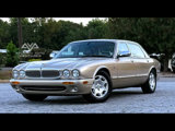 Used 2002 Jaguar XJ8 L image 3