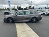 Used 2023 Toyota Camry SE image 4