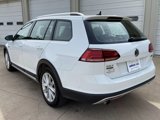 Used 2019 Volkswagen Golf Alltrack SE image 5