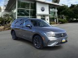 Used 2022 Volkswagen Tiguan SE image 3