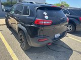 Used 2017 Jeep Cherokee Trailhawk image 3
