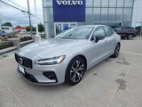 Certified 2025 Volvo S60 B5 Core image 3