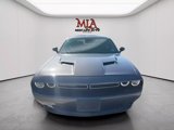 Used 2017 Dodge Challenger SXT image 2